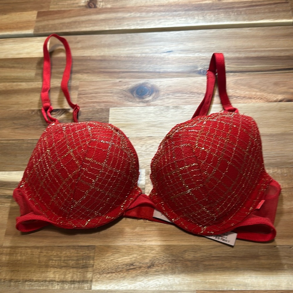 Victoria’s Secret push-up bra single clasp adjustable strap 32B
